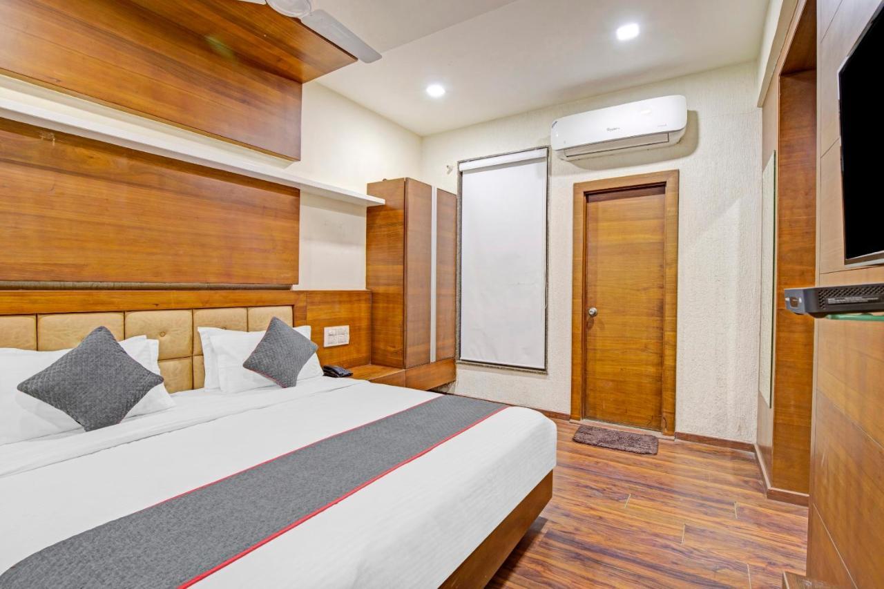 Hotel Navjivan Himatnagar Ngoại thất bức ảnh