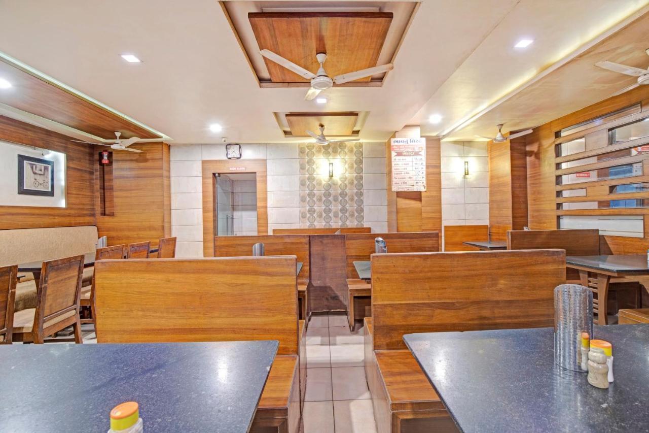Hotel Navjivan Himatnagar Ngoại thất bức ảnh