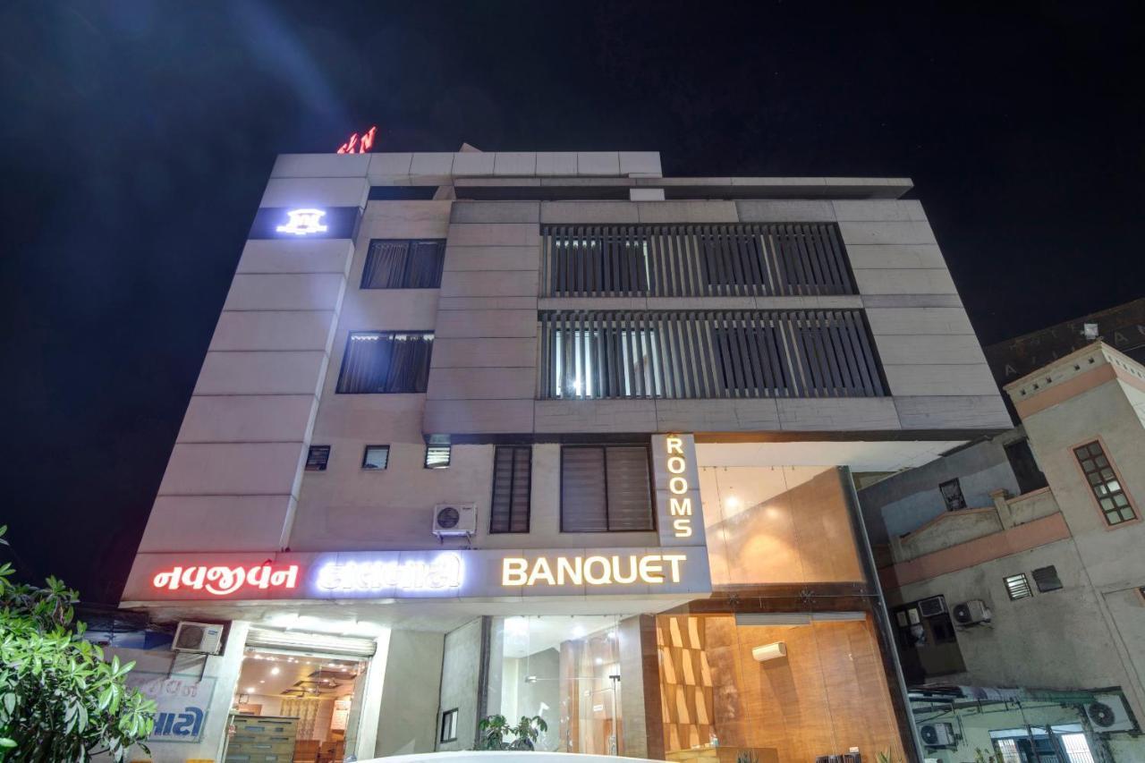 Hotel Navjivan Himatnagar Ngoại thất bức ảnh