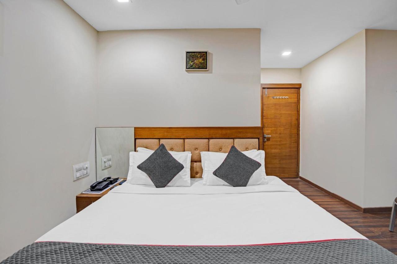 Hotel Navjivan Himatnagar Ngoại thất bức ảnh