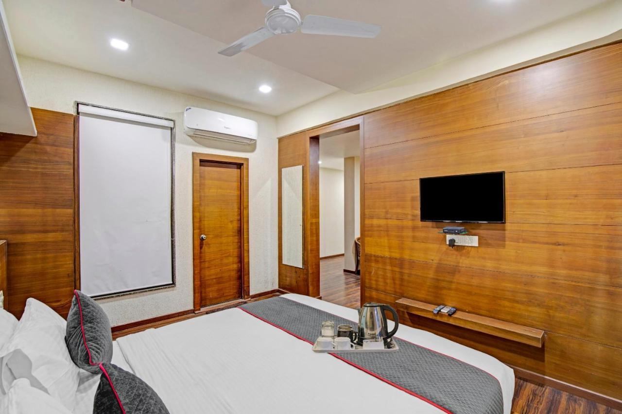 Hotel Navjivan Himatnagar Ngoại thất bức ảnh